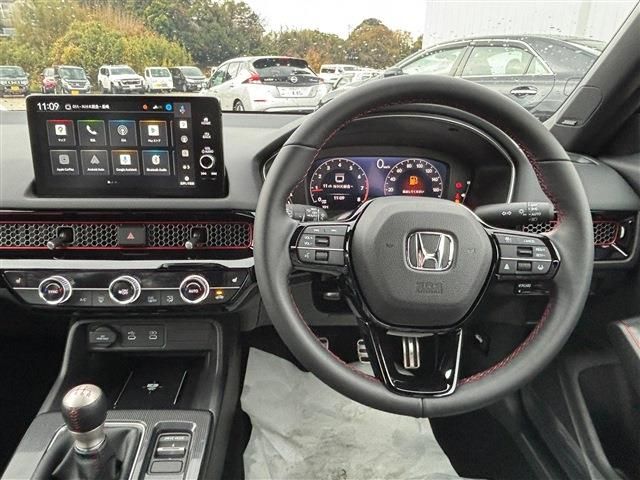 HONDA CIVIC HATCHBACK 2025 Image 31