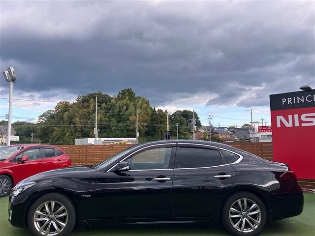 NISSAN FUGA HYBRID 2022 Image 31