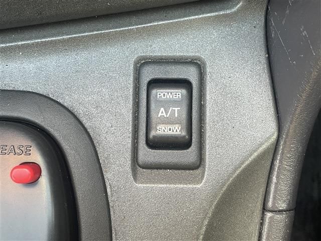 NISSAN SKYLINE 2000 Image 31