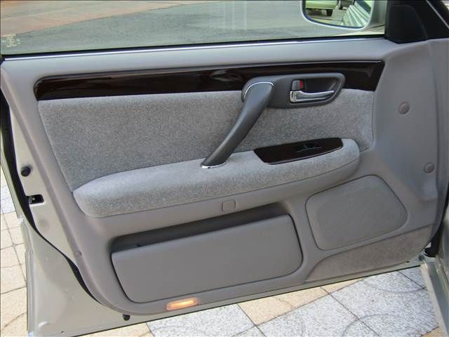 TOYOTA CROWN SEDAN 2002 Image 31