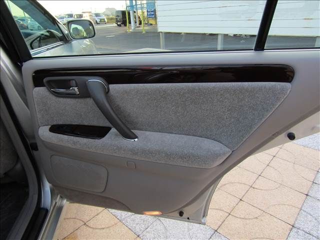 TOYOTA CROWN SEDAN 2002 Image 31