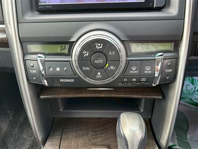 TOYOTA MARK X 2014 Image 31