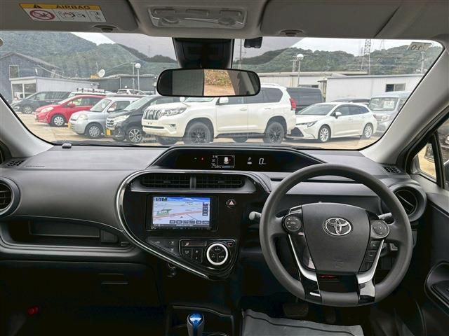 TOYOTA AQUA 2020 Image 31