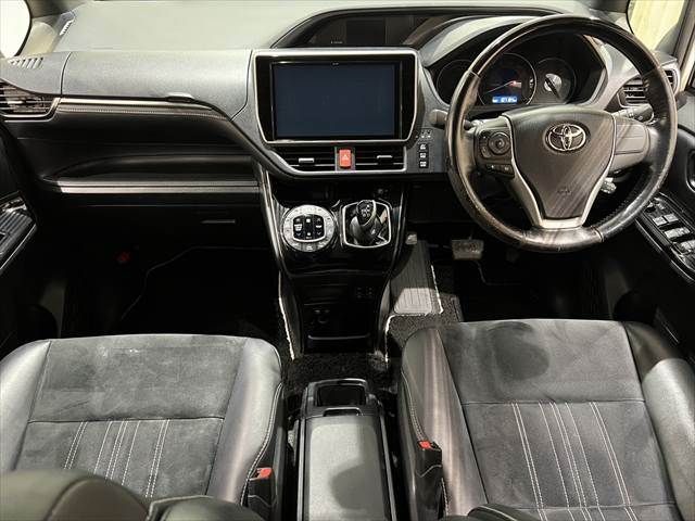 TOYOTA ESQUIRE HYBRID 2019 Image 31