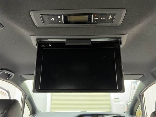 TOYOTA ESQUIRE HYBRID 2019 Image 31