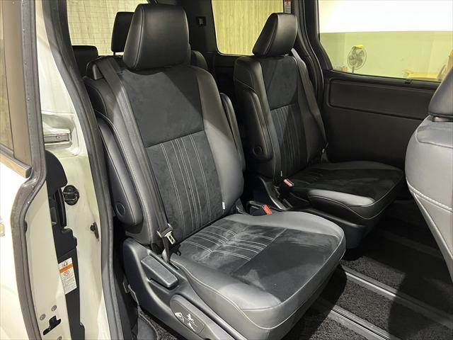 TOYOTA ESQUIRE HYBRID 2019 Image 31