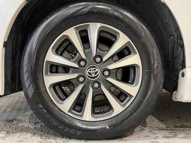 TOYOTA ESQUIRE HYBRID 2019 Image 31