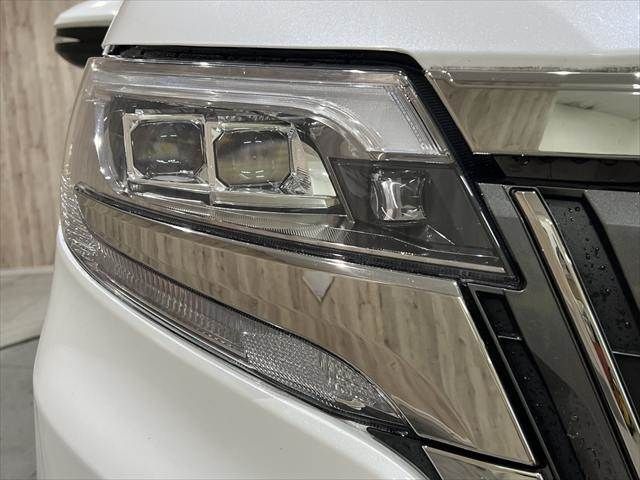 TOYOTA ESQUIRE HYBRID 2019 Image 31