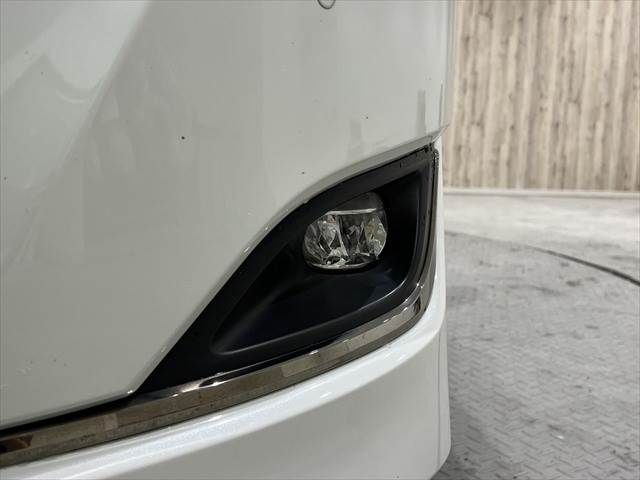 TOYOTA ESQUIRE HYBRID 2019 Image 31