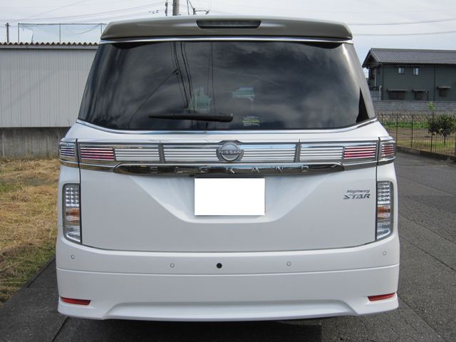 NISSAN ELGRAND  4WD 2023 Image 31