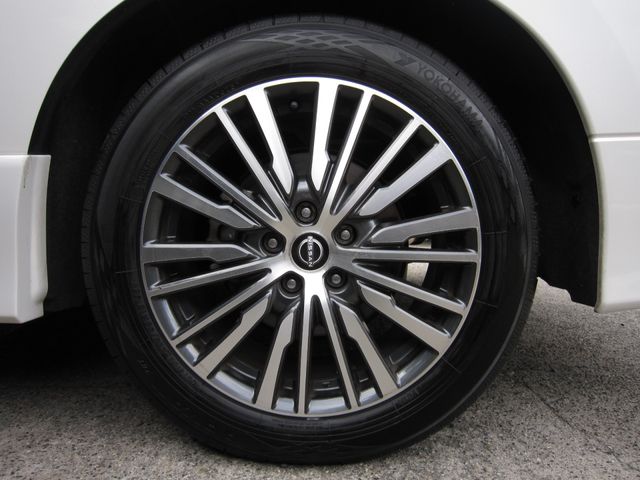 NISSAN ELGRAND  4WD 2023 Image 31