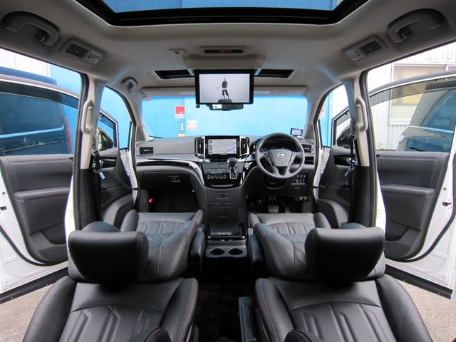 NISSAN ELGRAND  4WD 2023 Image 31