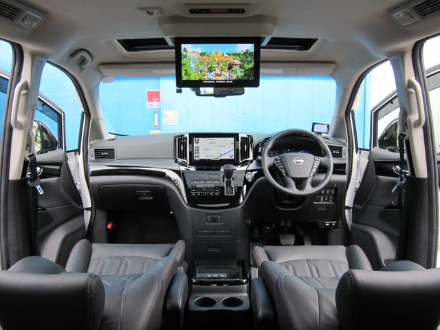 NISSAN ELGRAND  4WD 2023 Image 31