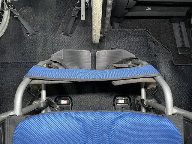 TOYOTA ESQUIRE 2019 Image 31