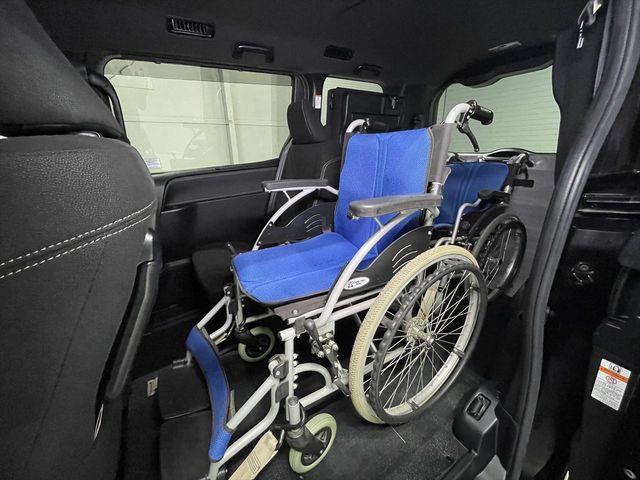 TOYOTA ESQUIRE 2019 Image 31