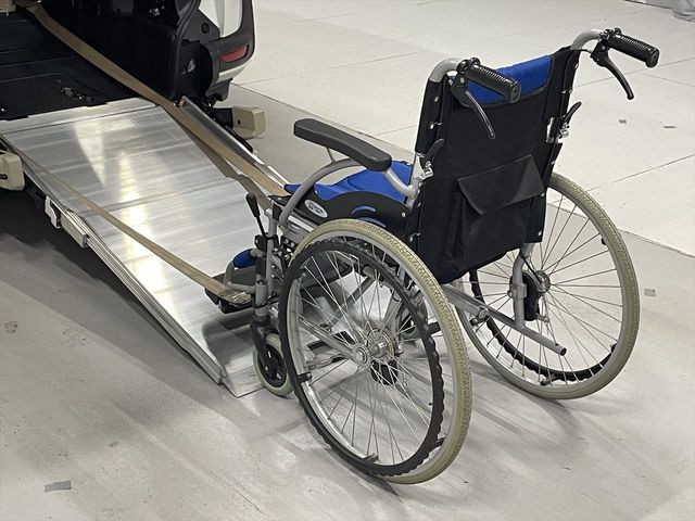 TOYOTA SIENTA 2019 Image 31