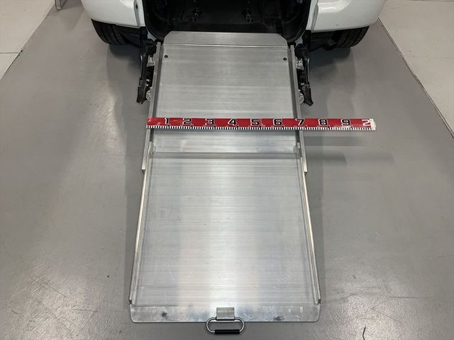 TOYOTA RACTIS 2011 Image 31