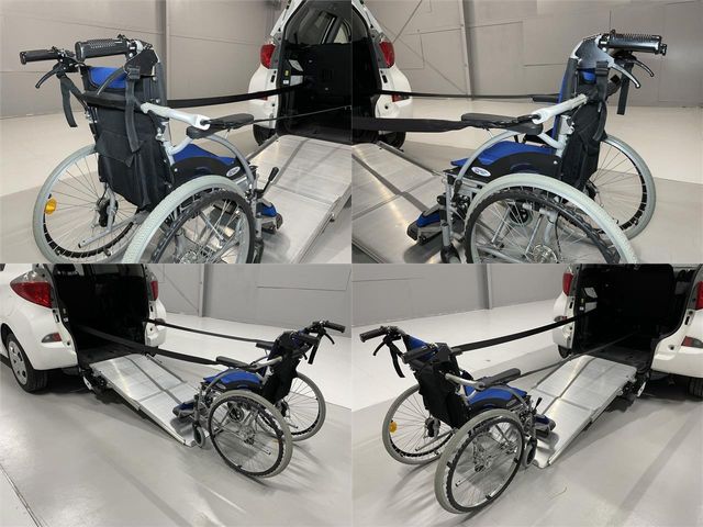 TOYOTA RACTIS 2011 Image 31
