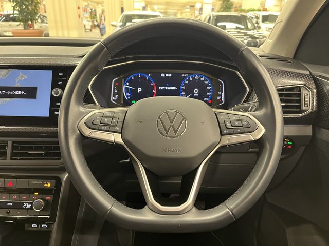 VOLKSWAGEN T-CROSS 2021 Image 31