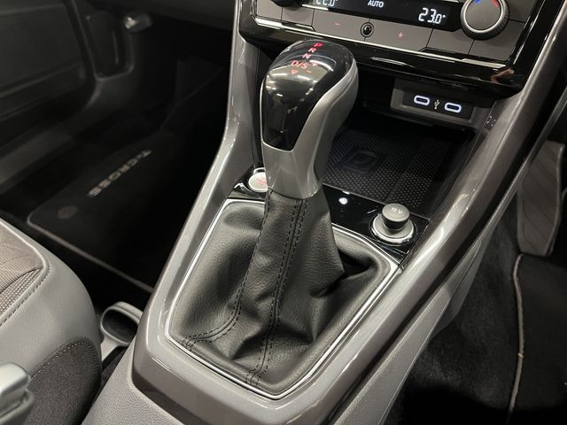 VOLKSWAGEN T-CROSS 2021 Image 31