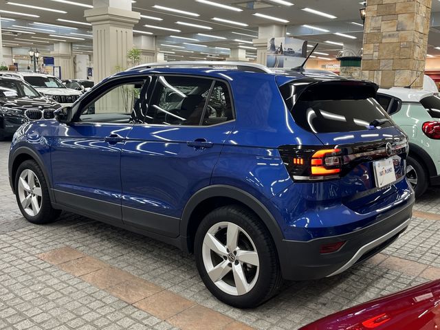 VOLKSWAGEN T-CROSS 2021 Image 31