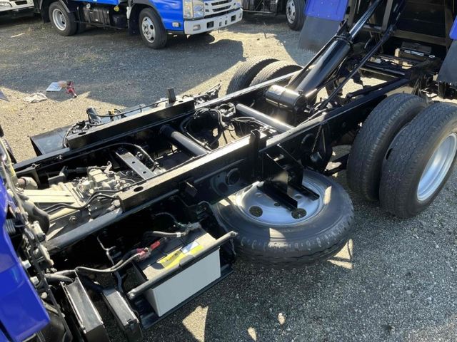 ISUZU ELF 2019 Image 31