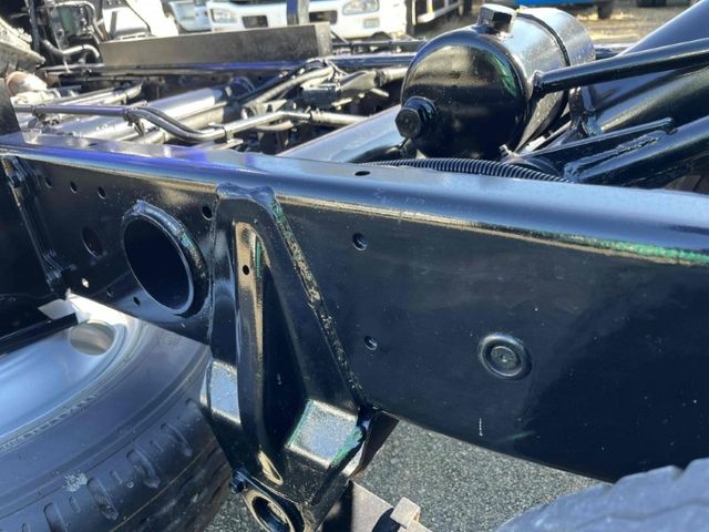 ISUZU ELF 2019 Image 31