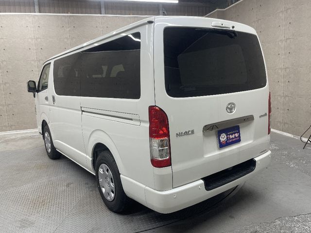 TOYOTA HIACE VAN 2WD 2025 Image 31