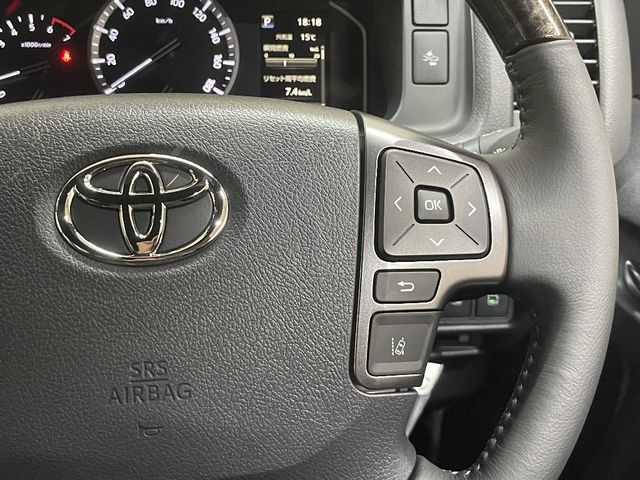 TOYOTA HIACE VAN 2WD 2025 Image 31