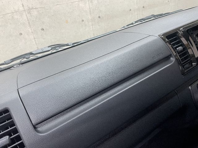 TOYOTA HIACE VAN 2WD 2025 Image 31