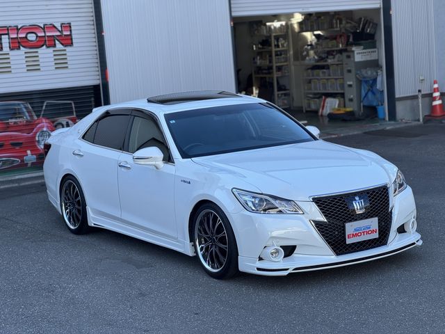 TOYOTA CROWN SEDAN HYBRID 2015 Image 31