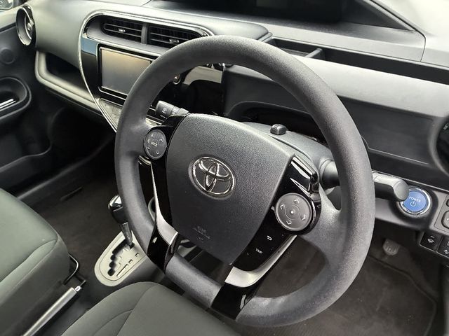 TOYOTA AQUA 2019 Image 31