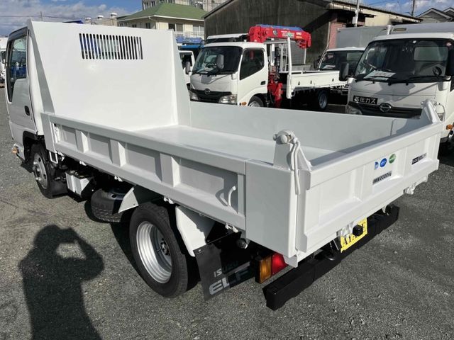 ISUZU ELF 2012 Image 31