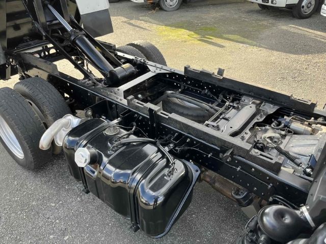 ISUZU ELF 2012 Image 31