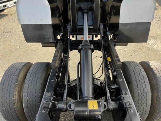 ISUZU ELF 2012 Image 31