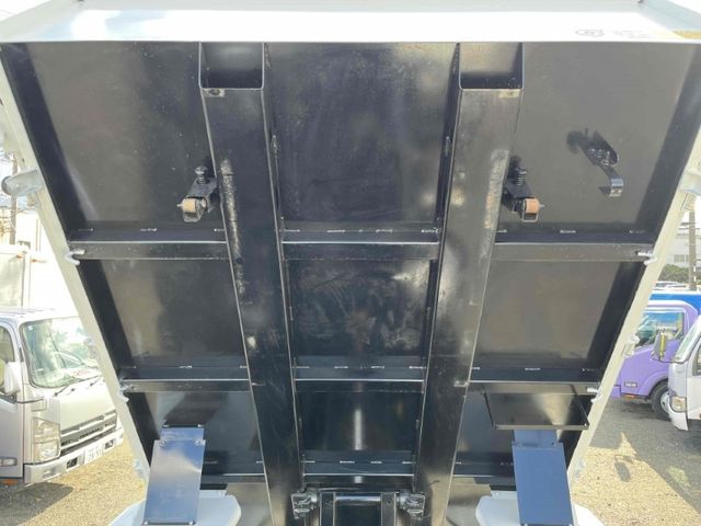 ISUZU ELF 2012 Image 31