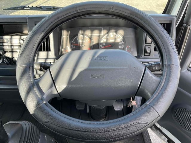 ISUZU ELF 2012 Image 31