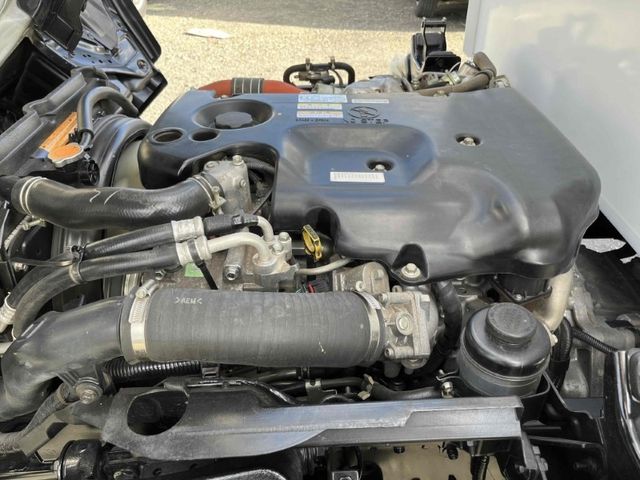 ISUZU ELF 2012 Image 31