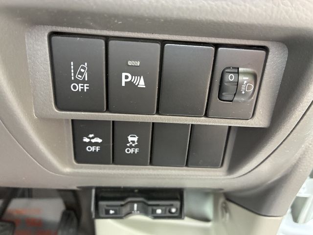 NISSAN NV100 CLIPPER 4WD 2021 Image 31