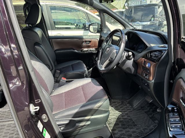 TOYOTA ESQUIRE HYBRID 2019 Image 31