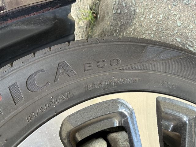 TOYOTA ESQUIRE HYBRID 2019 Image 31