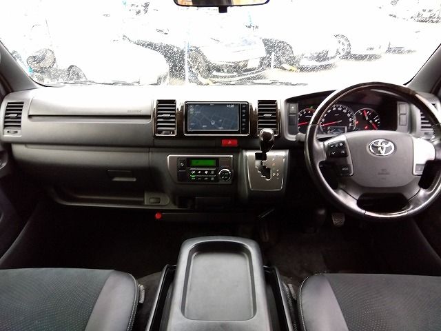 TOYOTA HIACE VAN 2WD 2019 Image 31