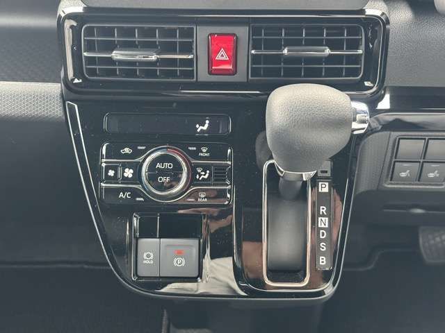 DAIHATSU TANTO CUSTOM 2023 Image 31