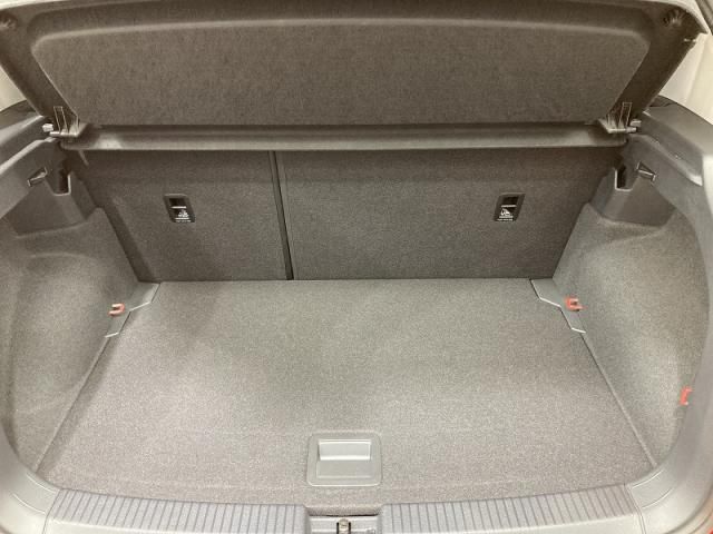 VOLKSWAGEN T-CROSS 2021 Image 31