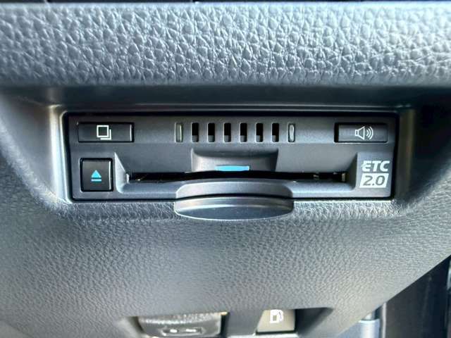 TOYOTA HARRIER HYBRID 2020 Image 31