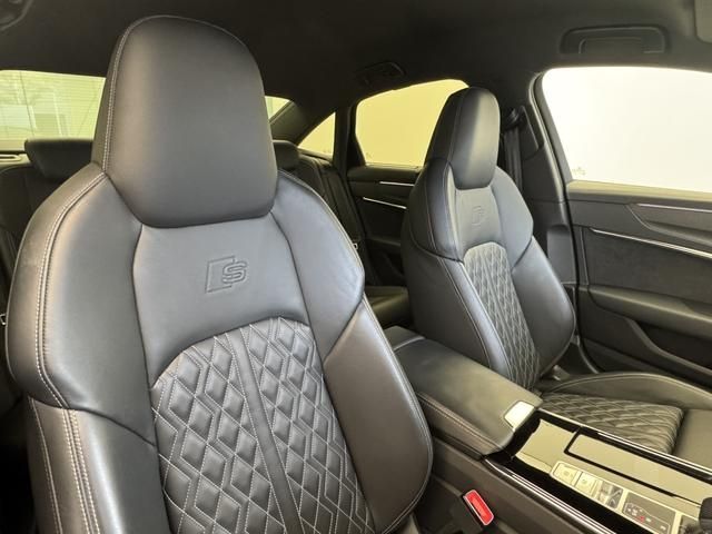 AUDI S6 2021 Image 31