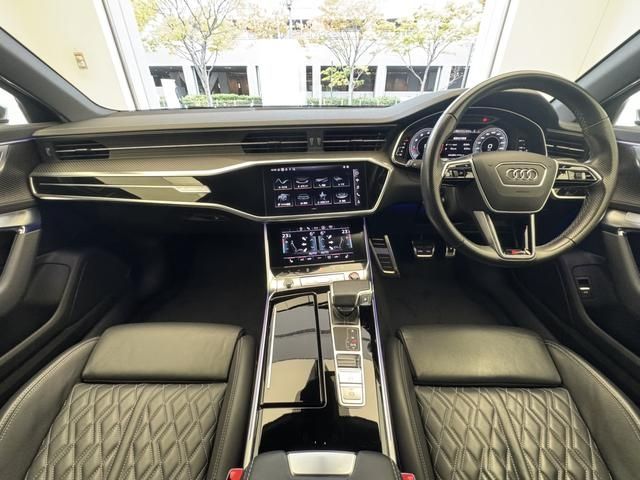 AUDI S6 2021 Image 31