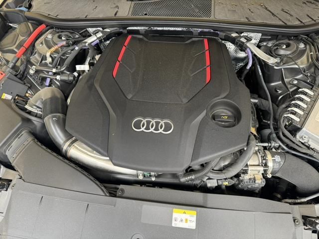 AUDI S6 2021 Image 31