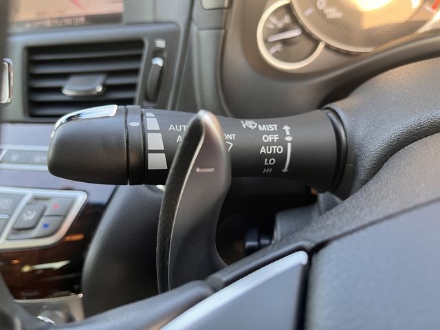 NISSAN FUGA 2010 Image 31