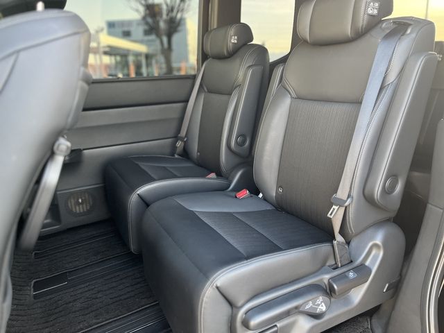 HONDA STEPWAGON E:HEV SPAD 2023 Image 31